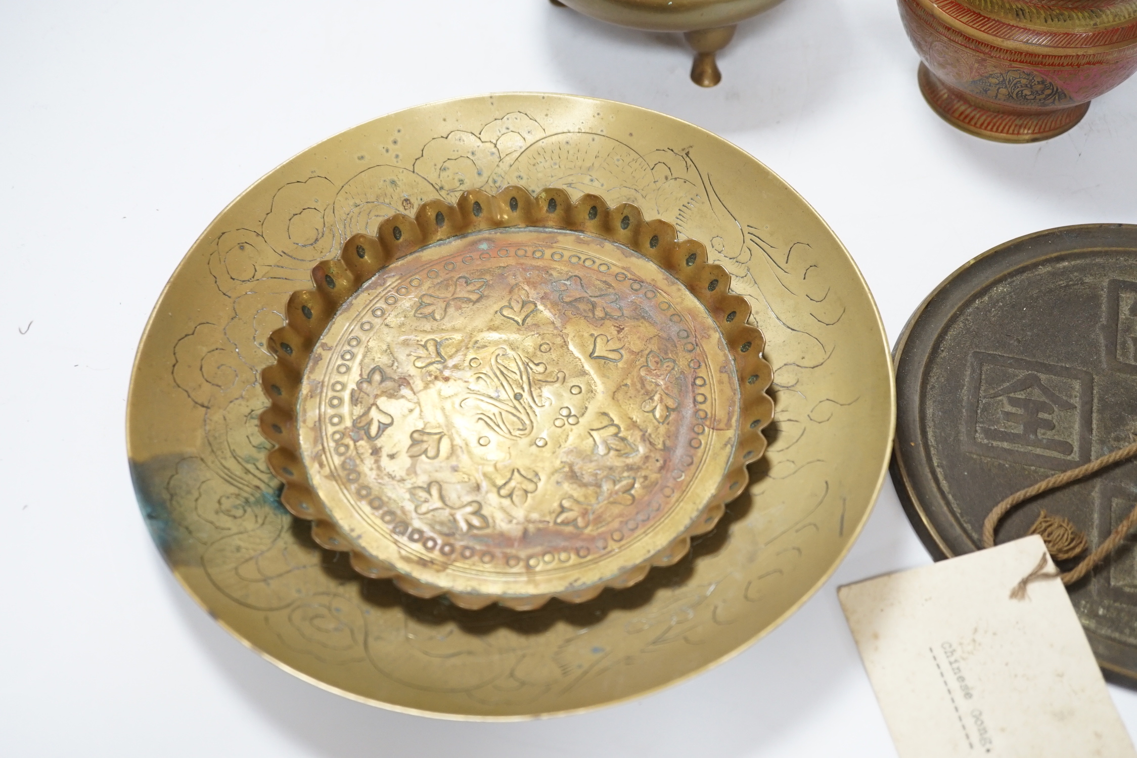 A Chinese bronze censer, gong and other metal ware (6), censor 11cm high